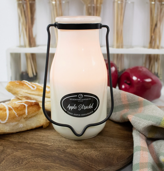 APPLE STRUDEL 14OZ MILKBOTTLE SOY CANDLE