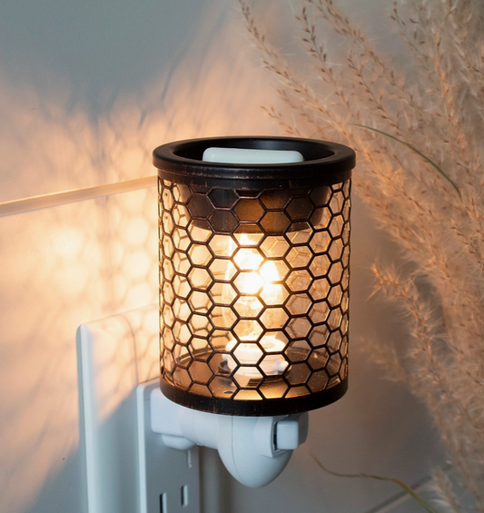 WAX WARMER WALL PLUG IN