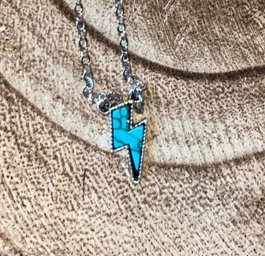 BLUE LIGHTING NECKLACE