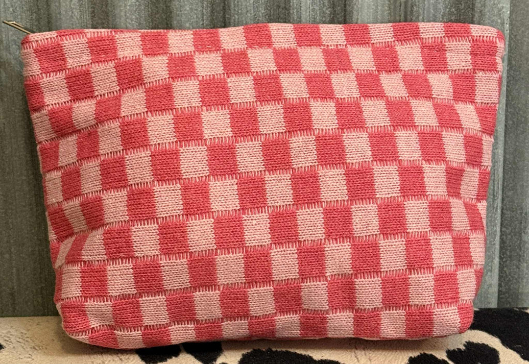 RETRO CHECKERED MAKEUP BAG