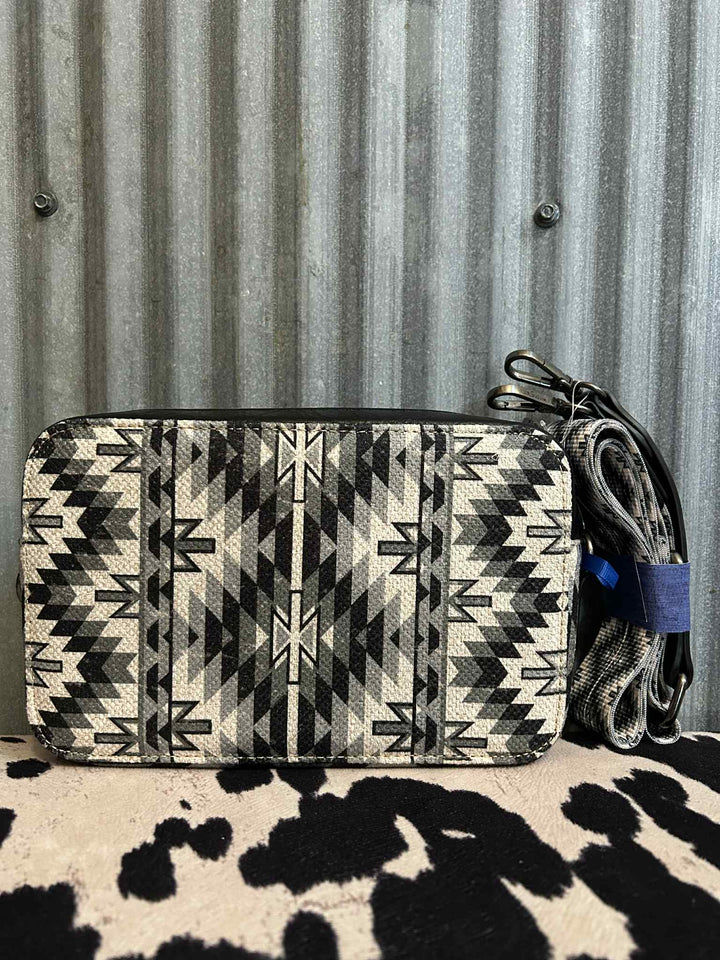 BLACK & WHITE WRANGLER AZTEC CROSSBODY WITH WALLET COMPARTMENT
