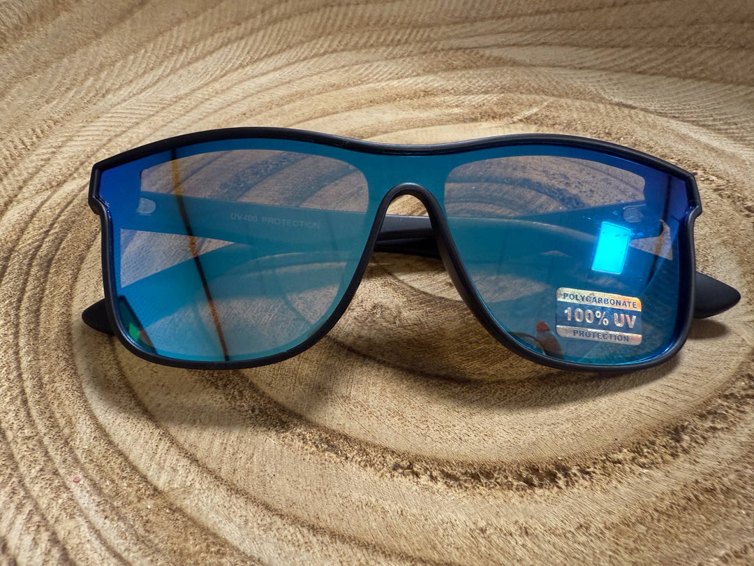 BLEND IN SUNGLASSES