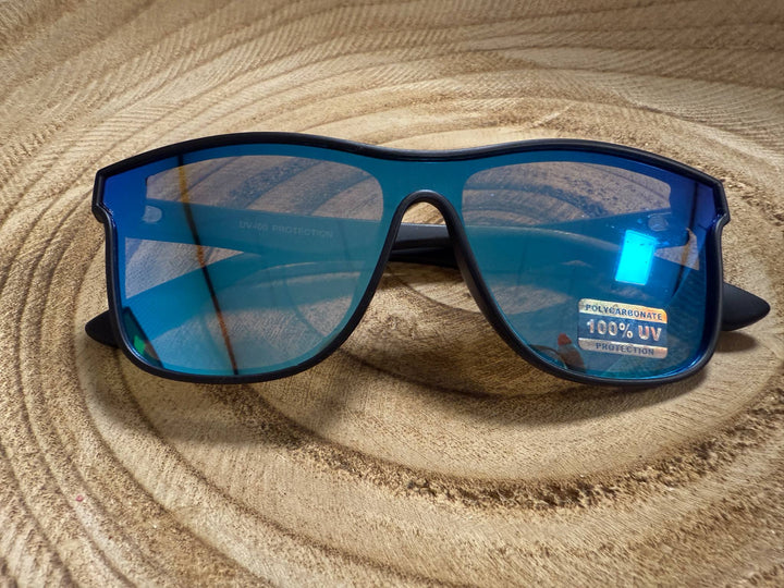 BLEND IN SUNGLASSES