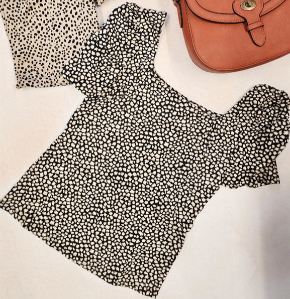 ACT NATURAL SCRUNCH SLEEVE TOP