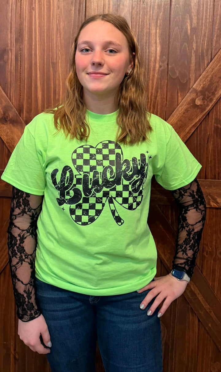LUCKY CLOVER RETRO GRAPHIC TEE