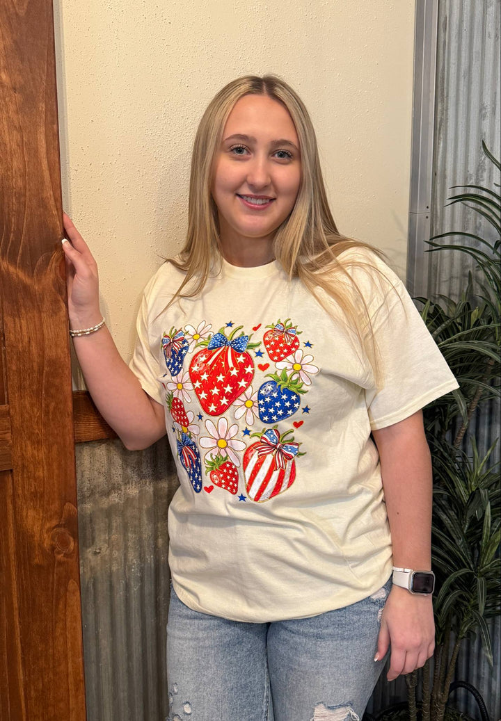 RED WHITE & BLUE BERRIES GRAPHIC TEE