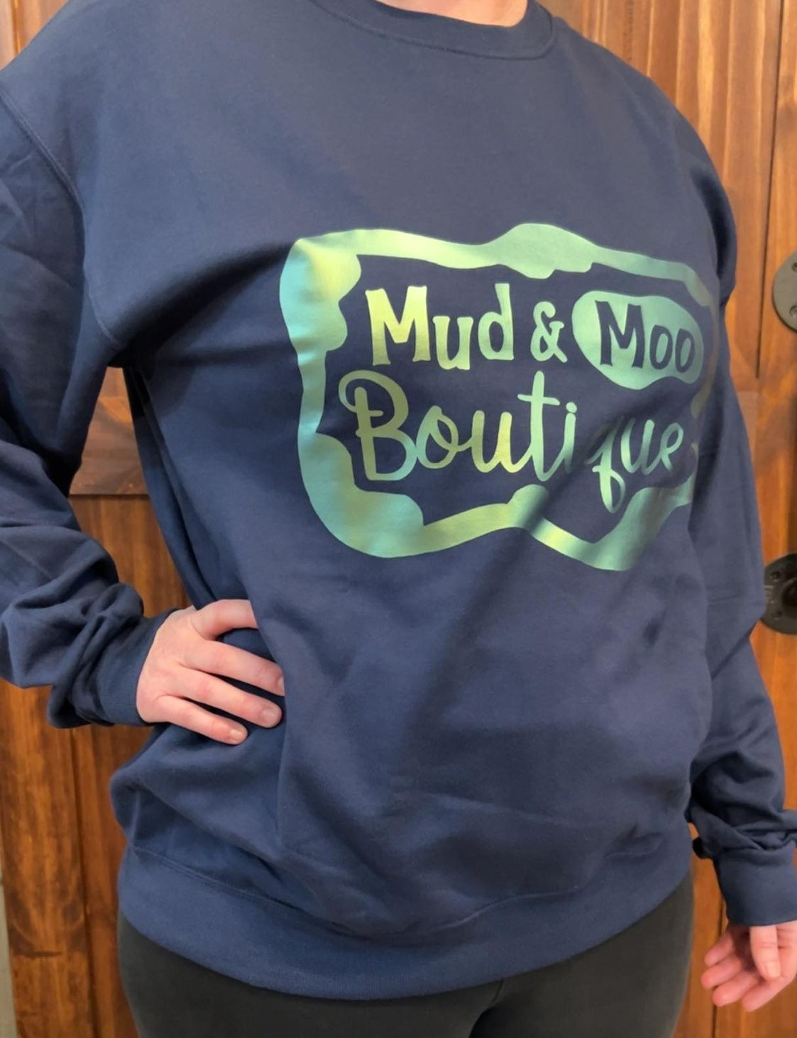 MUD & MOO NAVY AND TEAL GREEN MOOD CHANGING CREW