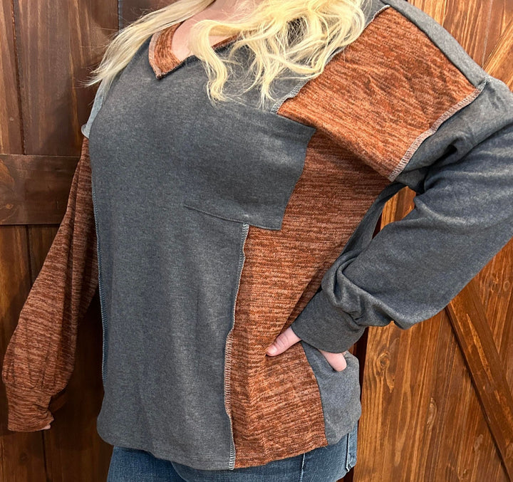 AUTUMN BEGINNINGS VNECK TOP