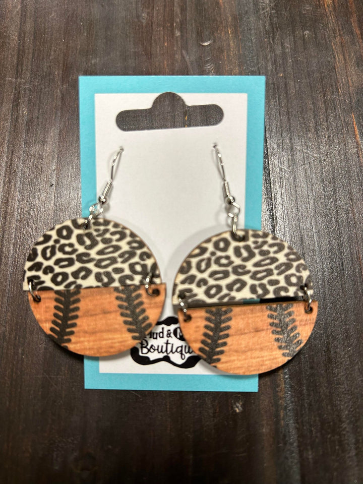 WOODEN EARRINGS
