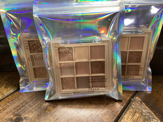 EYE SHADOW SQUARE PALLETTE