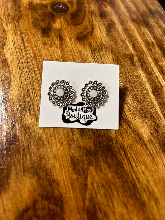 Vintage Stud Earrings